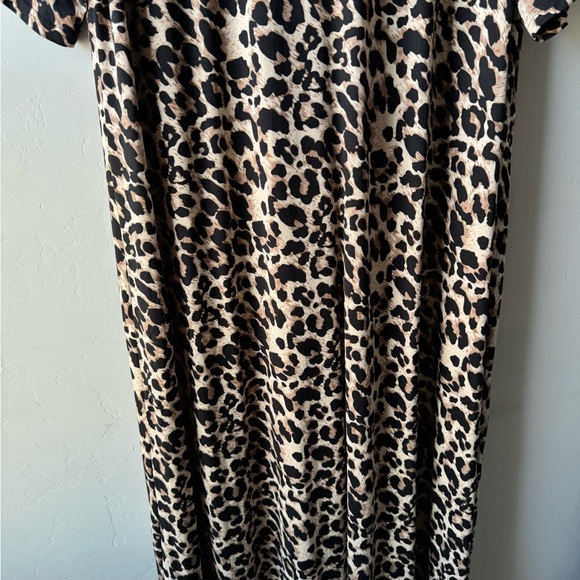 SHEIN Leopard Print Maxi Dress - Picture 5 of 10
